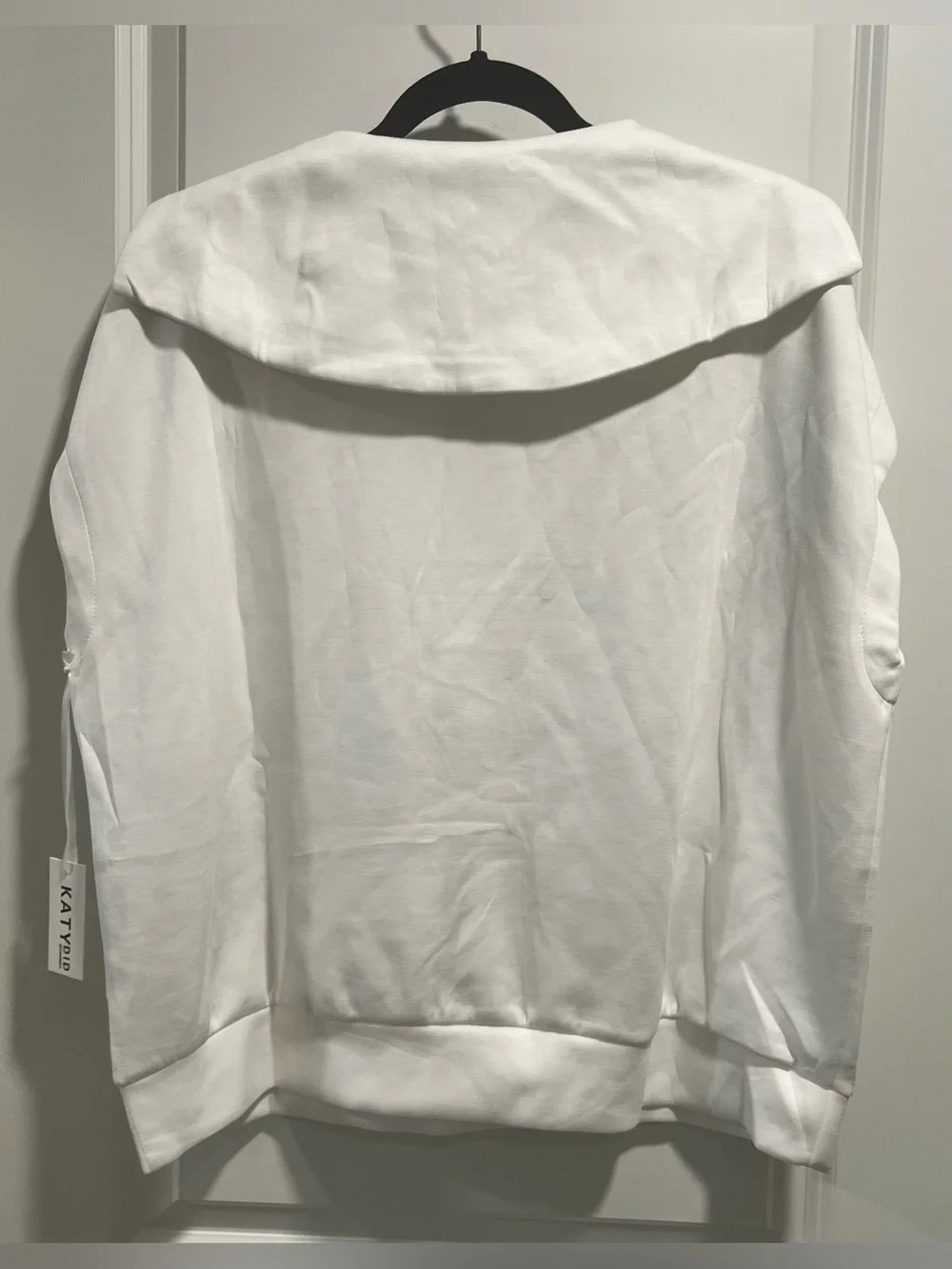 Katydid Women’s White Zip Pullover and Shorts Set Size L NWT